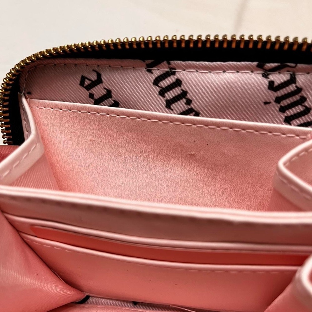 Juicy Couture Black Wallet with Red and Pink Hearts - Picture 6 of 9